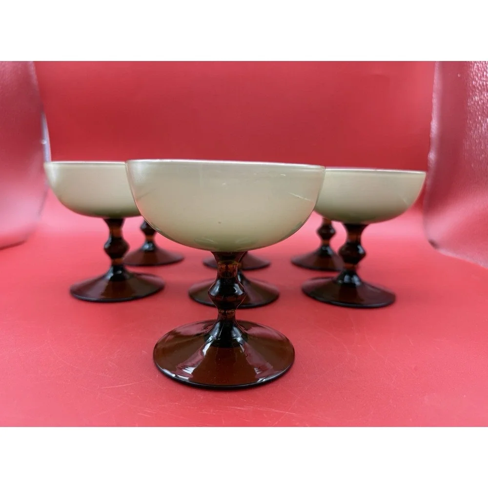 Set of 7 Carlo Moretti Italian Taupe Cased Sherberts Or Champagne Glasses 3.75